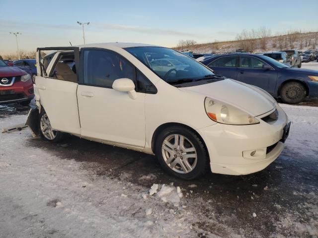 JHMGD38687S011791 - 2007 HONDA FIT S WHITE photo 4