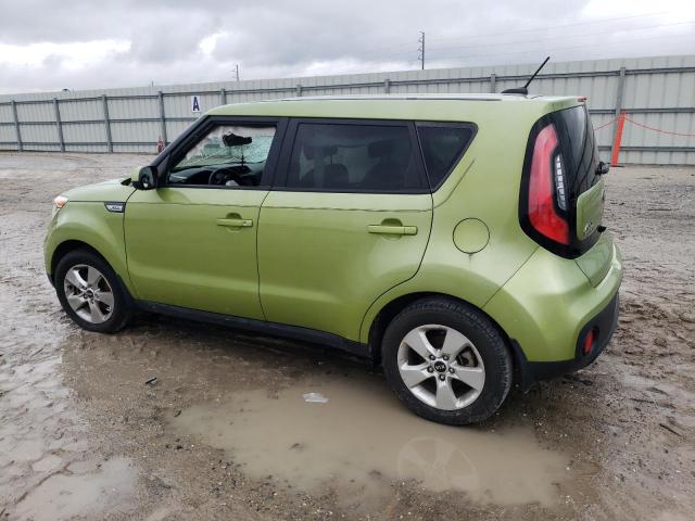 KNDJN2A29J7889584 - 2018 KIA SOUL GREEN photo 2