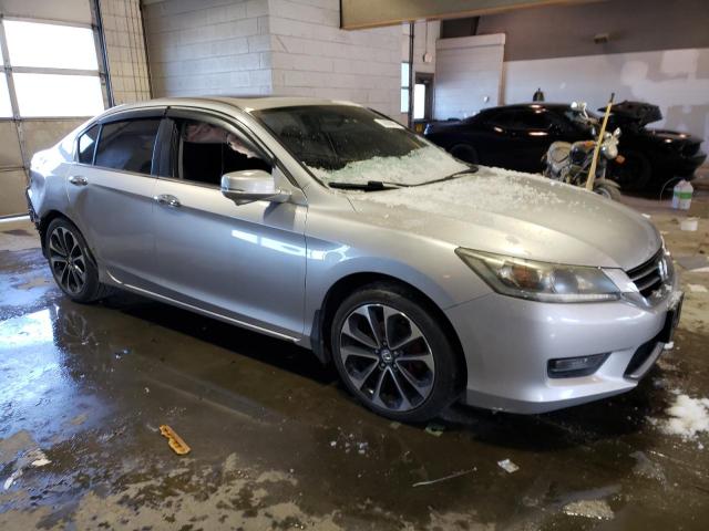 1HGCR2F74FA123789 - 2015 HONDA ACCORD EX SILVER photo 4