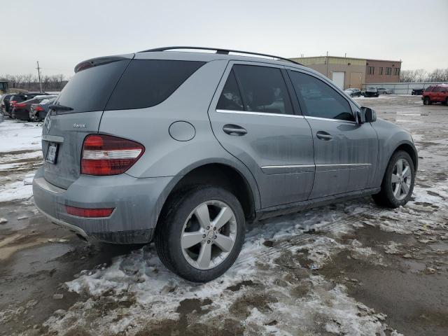 4JGBB8GB9BA660927 - 2011 MERCEDES-BENZ ML 350 4MATIC SILVER photo 3