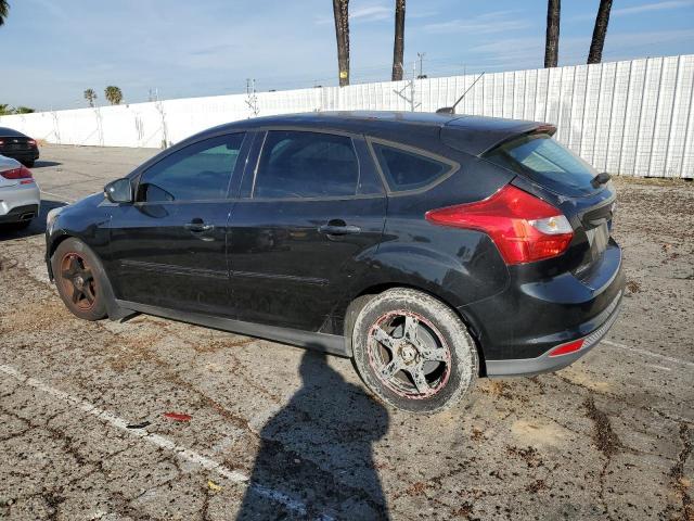 1FADP3K21EL118700 - 2014 FORD FOCUS SE BLACK photo 2