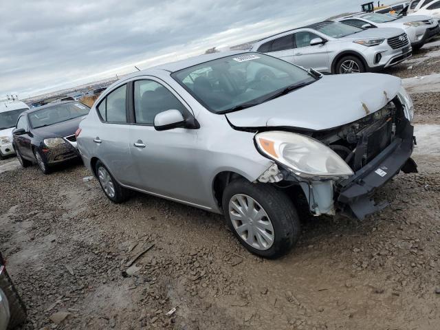 3N1CN7AP6DL886999 - 2013 NISSAN VERSA S SILVER photo 4