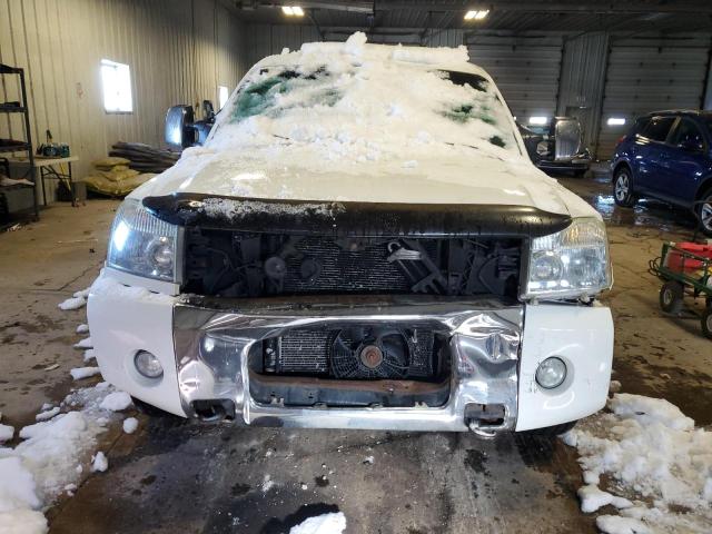 1N6AA07B04N574838 - 2004 NISSAN TITAN XE WHITE photo 5