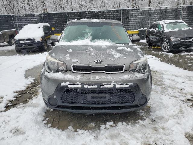 KNDJP3A55F7147538 - 2015 KIA SOUL + GRAY photo 5