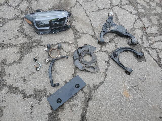 3TMCZ5AN7NM483341 - 2022 TOYOTA TACOMA DOUBLE CAB 红色 照片 12