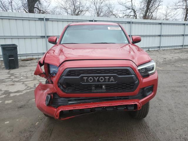 3TMCZ5AN7NM483341 - 2022 TOYOTA TACOMA DOUBLE CAB RED photo 5