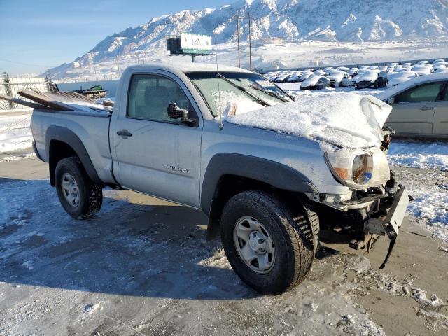 5TEPX42N57Z412001 - 2007 TOYOTA TACOMA SILVER photo 4