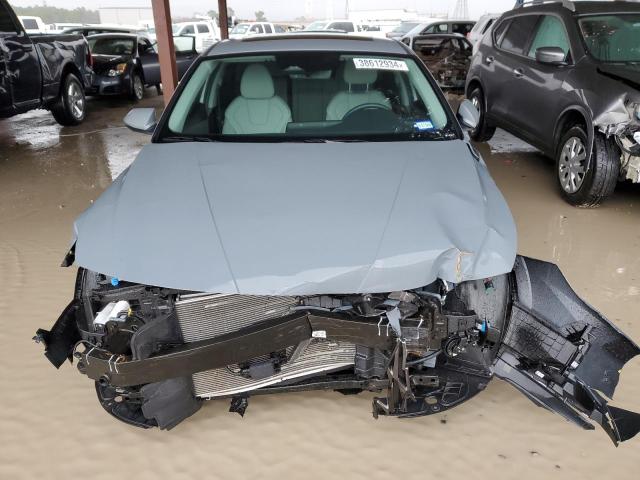 KMHLP4AG6PU453842 - 2023 HYUNDAI ELANTRA LIMITED GRAY photo 5