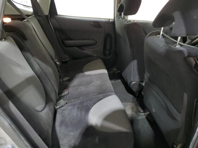 JHMGD38468S018450 - 2008 HONDA FIT SILVER photo 10