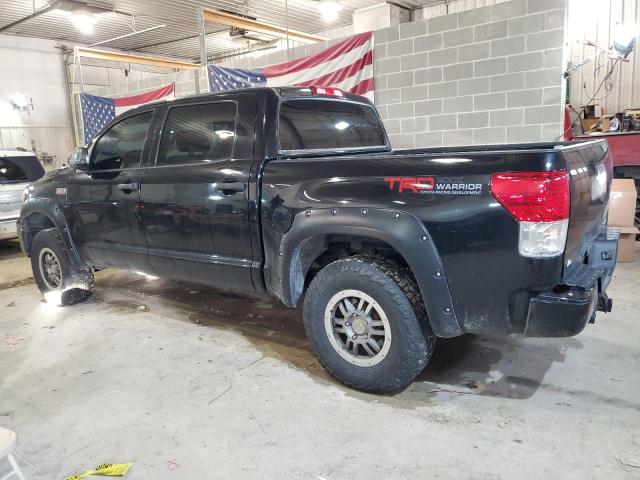 5TFDW5F14DX321372 - 2013 TOYOTA TUNDRA CREWMAX SR5 BLACK photo 2