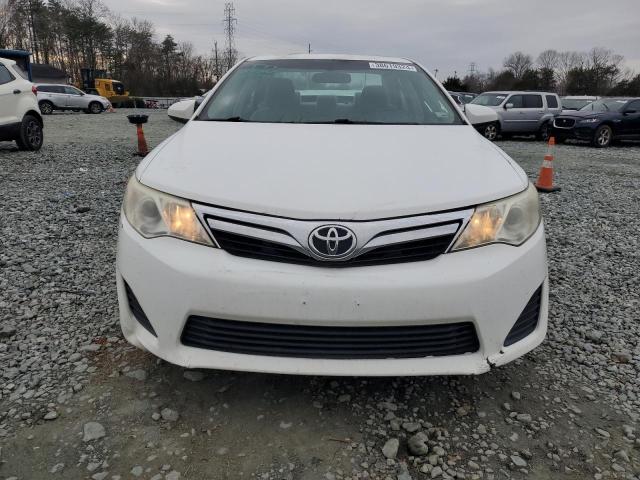 4T4BF1FK4DR323912 - 2013 TOYOTA CAMRY L WHITE photo 5