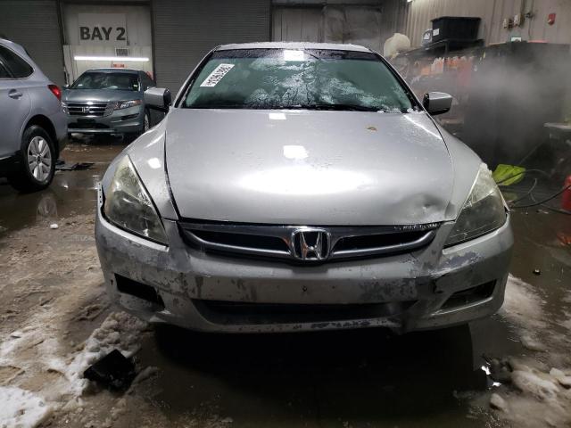 1HGCM56716A176000 - 2006 HONDA ACCORD EX SILVER photo 5