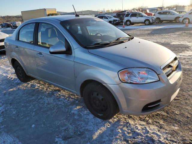 KL1TD56EX9B375629 - 2009 CHEVROLET AVEO LS SILVER photo 4