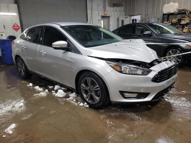 1FADP3FE1JL309841 - 2018 FORD FOCUS SE SILVER photo 4