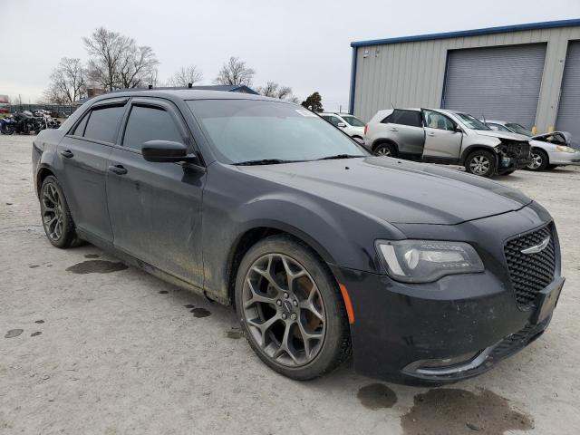 2C3CCABG9FH853378 - 2015 CHRYSLER 300 S BLACK photo 4