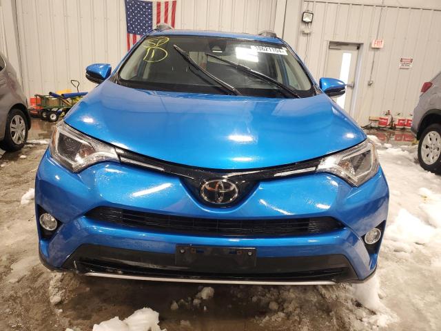 2T3RFREV1JW739874 - 2018 TOYOTA RAV4 ADVENTURE BLUE photo 5