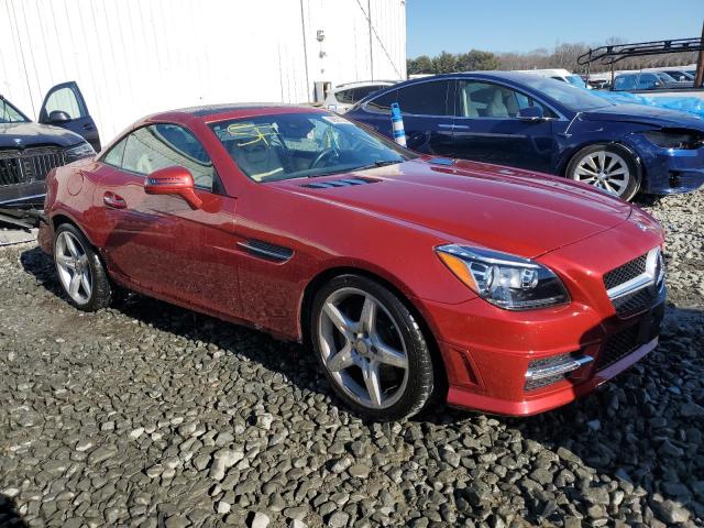 WDDPK3JA5GF118480 - 2016 MERCEDES-BENZ SLK 300 RED photo 4