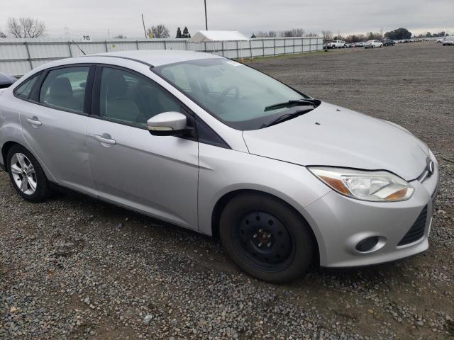 1FADP3F29EL163586 - 2014 FORD FOCUS SE SILVER photo 4