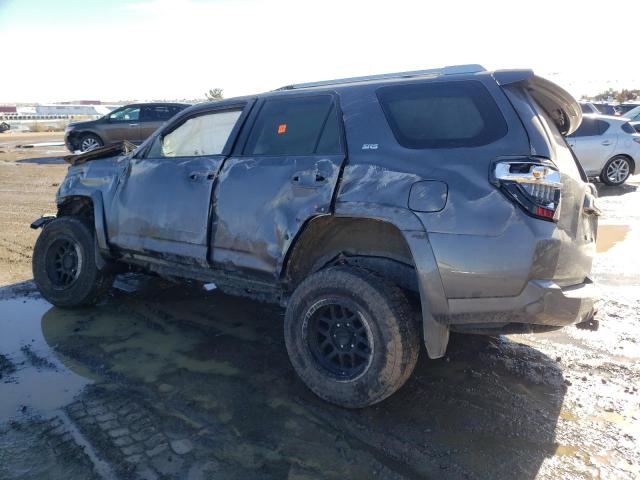 JTEBU5JR3J5510284 - 2018 TOYOTA 4RUNNER SR5/SR5 PREMIUM GRAY photo 2