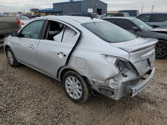 3N1CN7APXHL813513 - 2017 NISSAN VERSA S SILVER photo 2