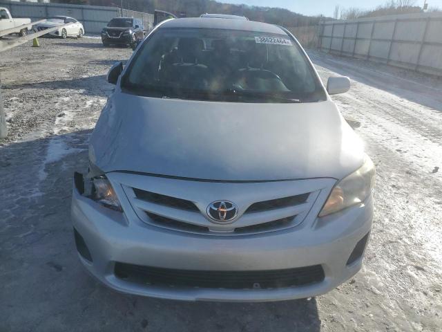 5YFBU4EE5DP098589 - 2013 TOYOTA COROLLA BASE SILVER photo 5