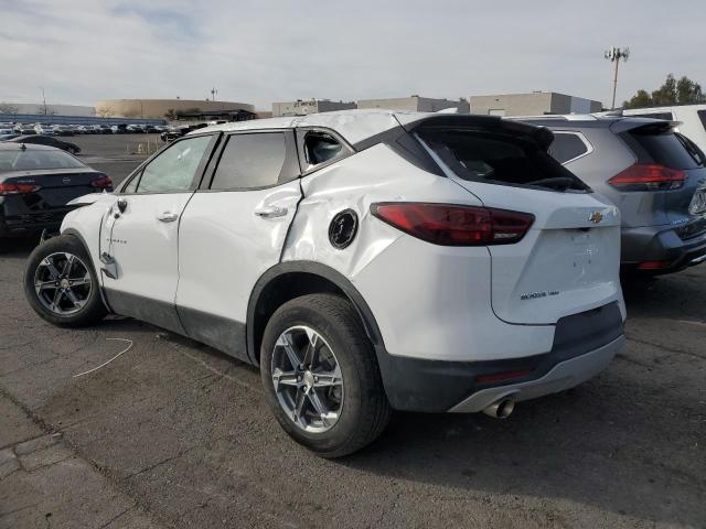 3GNKBHR45RS159987 - 2024 CHEVROLET BLAZER 2LT WHITE photo 2