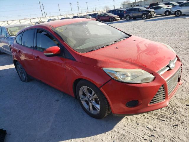 1FADP3K27DL297839 - 2013 FORD FOCUS SE RED photo 4