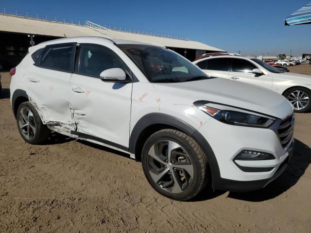 KM8J33A25HU486396 - 2017 HYUNDAI TUCSON LIMITED WHITE photo 4