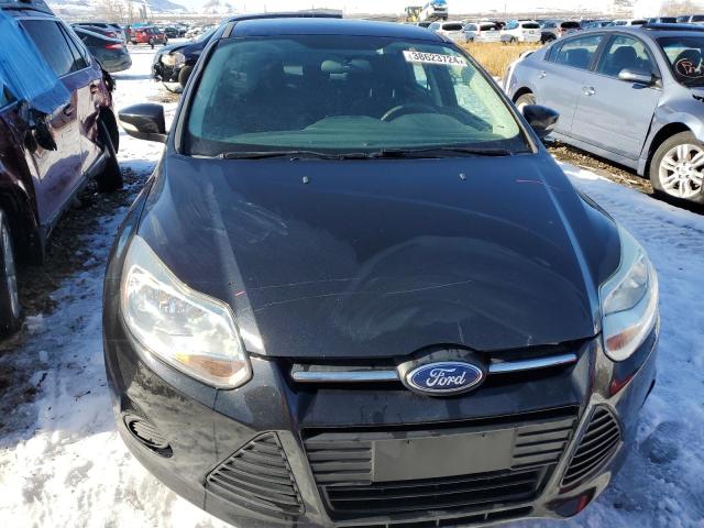 1FADP3F21EL175750 - 2014 FORD FOCUS SE BLACK photo 5