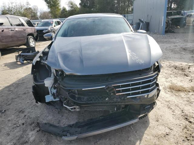 1VWDT7A36HC076467 - 2017 VOLKSWAGEN PASSAT R-LINE Grau Foto 5