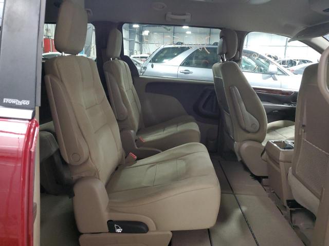 2C4RC1BG6CR136903 - 2012 CHRYSLER TOWN & COU TOURING RED photo 11