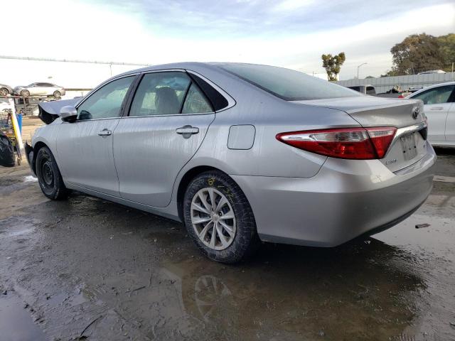 4T4BF1FK1GR573564 - 2016 TOYOTA CAMRY LE SILVER photo 2