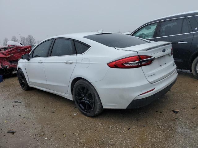 3FA6P0HD8LR188998 - 2020 FORD FUSION SE WHITE photo 2