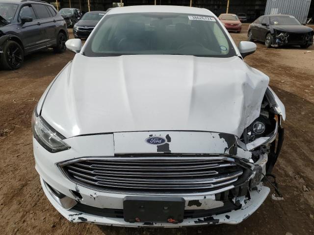 3FA6P0H97HR253794 - 2017 FORD FUSION SE WHITE photo 5