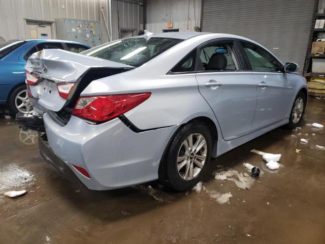 5NPEB4AC6EH924856 - 2014 HYUNDAI SONATA GLS SILVER photo 3