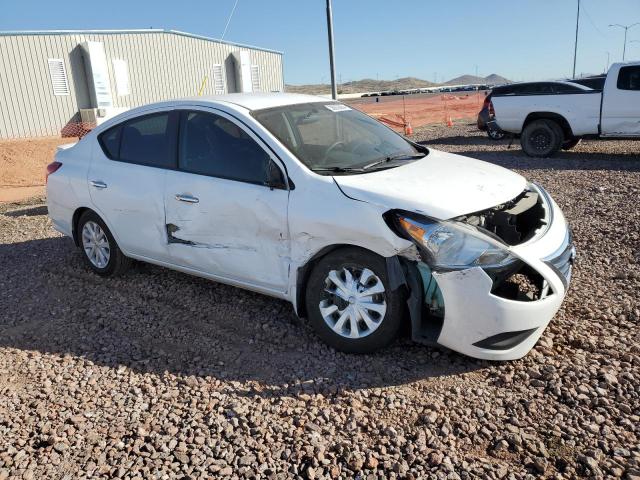 3N1CN7AP5GL900847 - 2016 NISSAN VERSA S WHITE photo 4