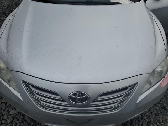 JTNBB46K073020627 - 2007 TOYOTA CAMRY HYBRID SILVER photo 11