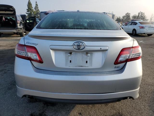 4T1BF3EK4BU624815 - 2011 TOYOTA CAMRY BASE SILVER photo 6