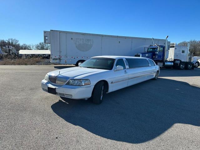 1L1FM88W26Y630583 - 2006 LINCOLN TOWN CAR EXECUTIVE WHITE photo 2
