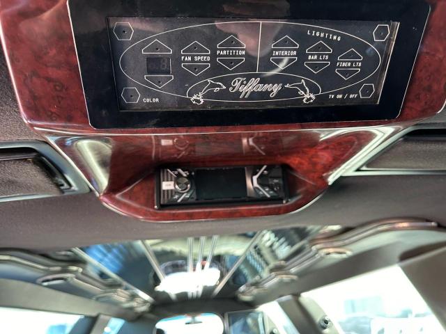 1L1FM88W26Y630583 - 2006 LINCOLN TOWN CAR EXECUTIVE WHITE photo 9