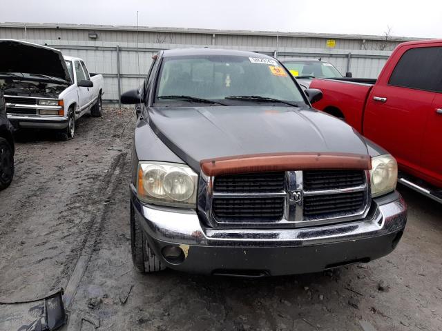 1D7HE52J45S214885 - 2005 DODGE DAKOTA LARAMIE GRAY photo 5