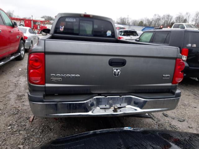 1D7HE52J45S214885 - 2005 DODGE DAKOTA LARAMIE GRAY photo 6