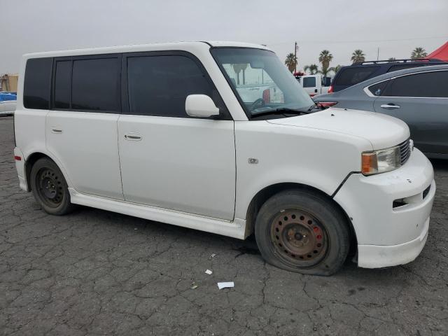 JTLKT324150208871 - 2005 TOYOTA SCION XB WHITE photo 4