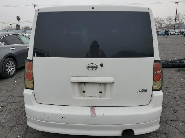 JTLKT324150208871 - 2005 TOYOTA SCION XB WHITE photo 6