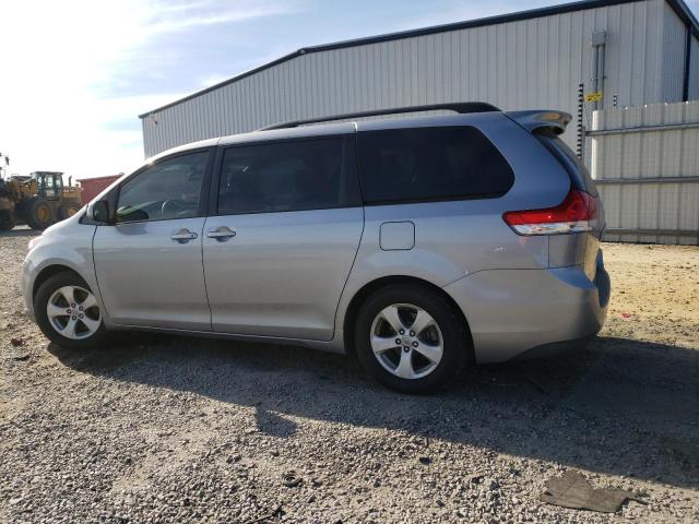 5TDKK3DC4BS122871 - 2011 TOYOTA SIENNA LE SILVER photo 2