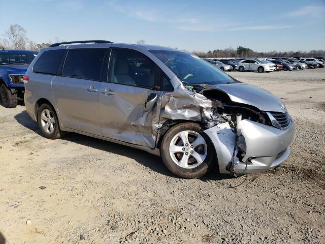 5TDKK3DC4BS122871 - 2011 TOYOTA SIENNA LE SILVER photo 4