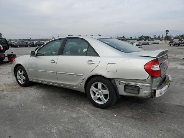JTDBE32K430163409 - 2003 TOYOTA CAMRY LE SILVER photo 2