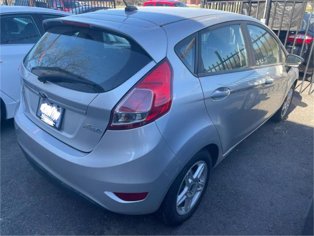 3FADP4EJ7KM130904 - 2019 FORD FIESTA SE SILVER photo 4