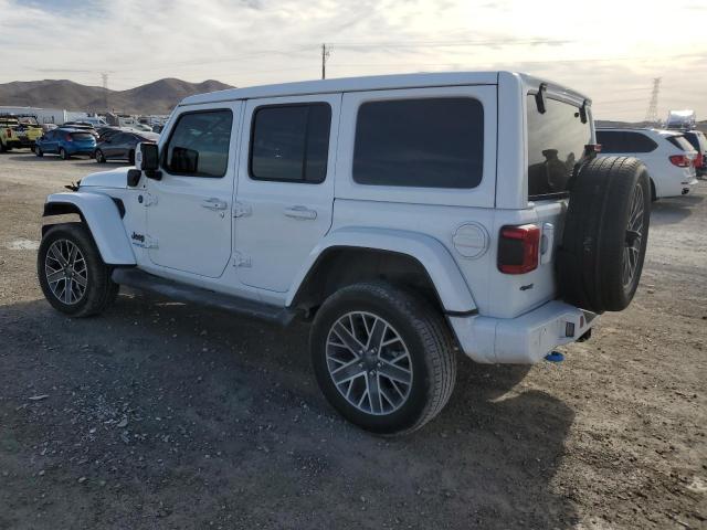 1C4JJXP64NW116990 - 2022 JEEP WRANGLER U SAHARA 4XE WHITE photo 2
