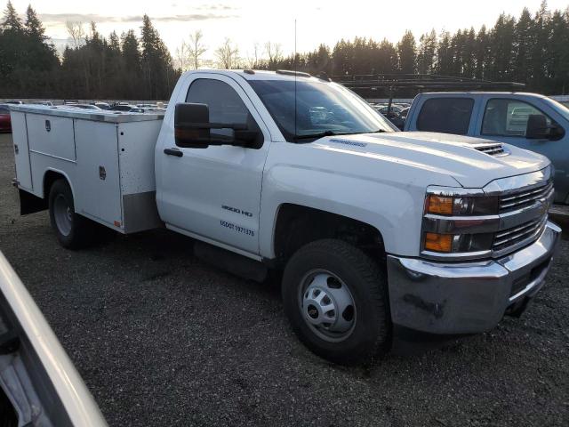 1GB3KVCY6KF107323 - 2019 CHEVROLET silverado K3500 WHITE photo 4